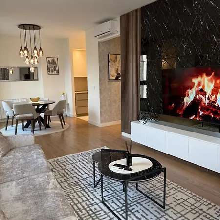 Waterfront Sky & River View Residences Appartamento Belgrado