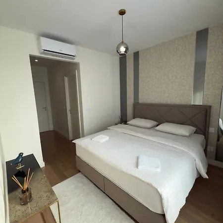 Waterfront Sky & River View Residences Appartamento Belgrado